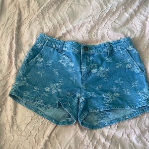 Embroidered Denim shorts